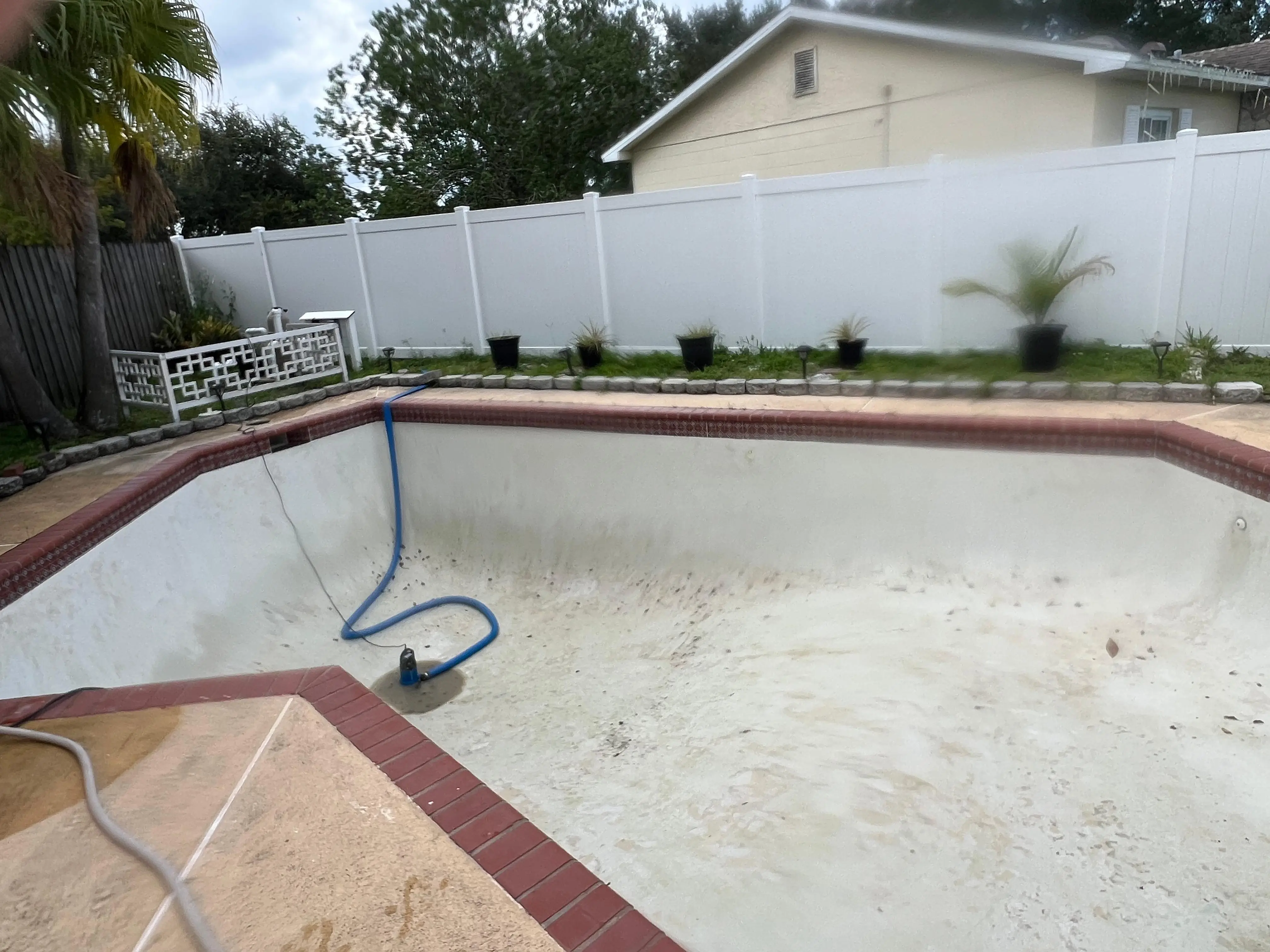 Pressure Washing - Thumbnail 4