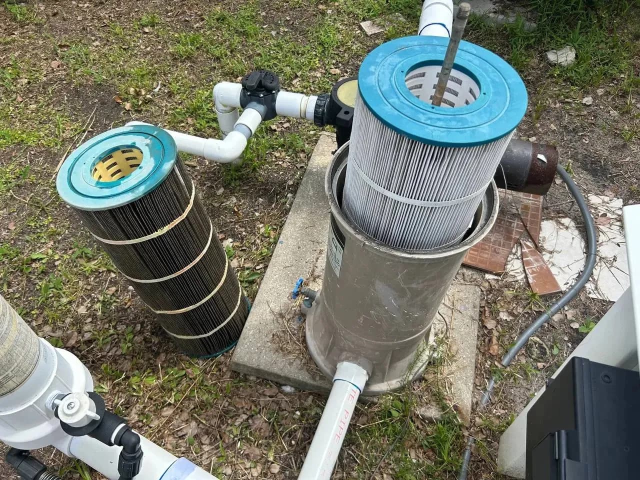 Weekly Pool Cleaning - Thumbnail 2